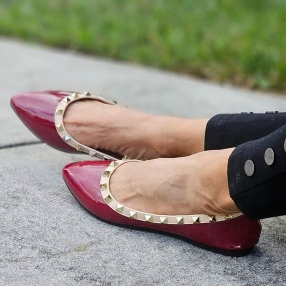 Womens Studded Flat Closed Pointed Toe Sandal Burgundy Color - Picture 3 of 4